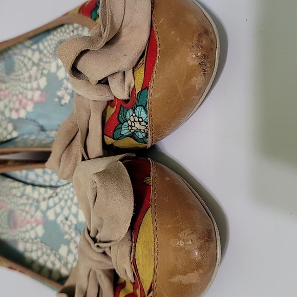 Irregular Choice Vintage Floral Low Heel Pumps Top Bow - Picture 3 of 11
